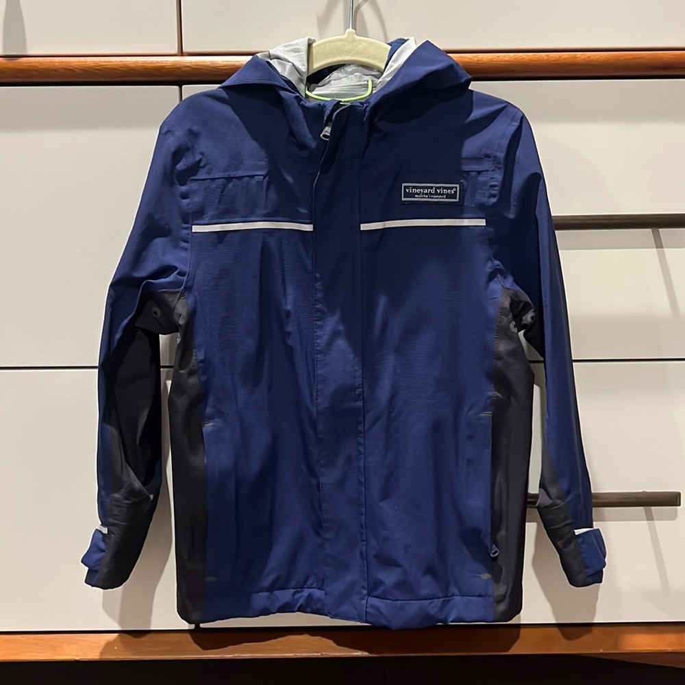 Vineyard Vines wind breaker/rain jacket